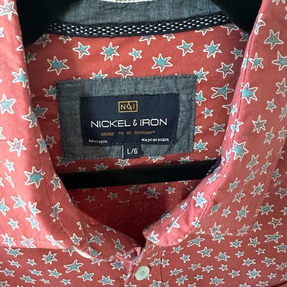 Nickel & Iron Red w/ Blue Star Pattern Large Men's Short Sleeve Shirt - Picture 2 of 10
